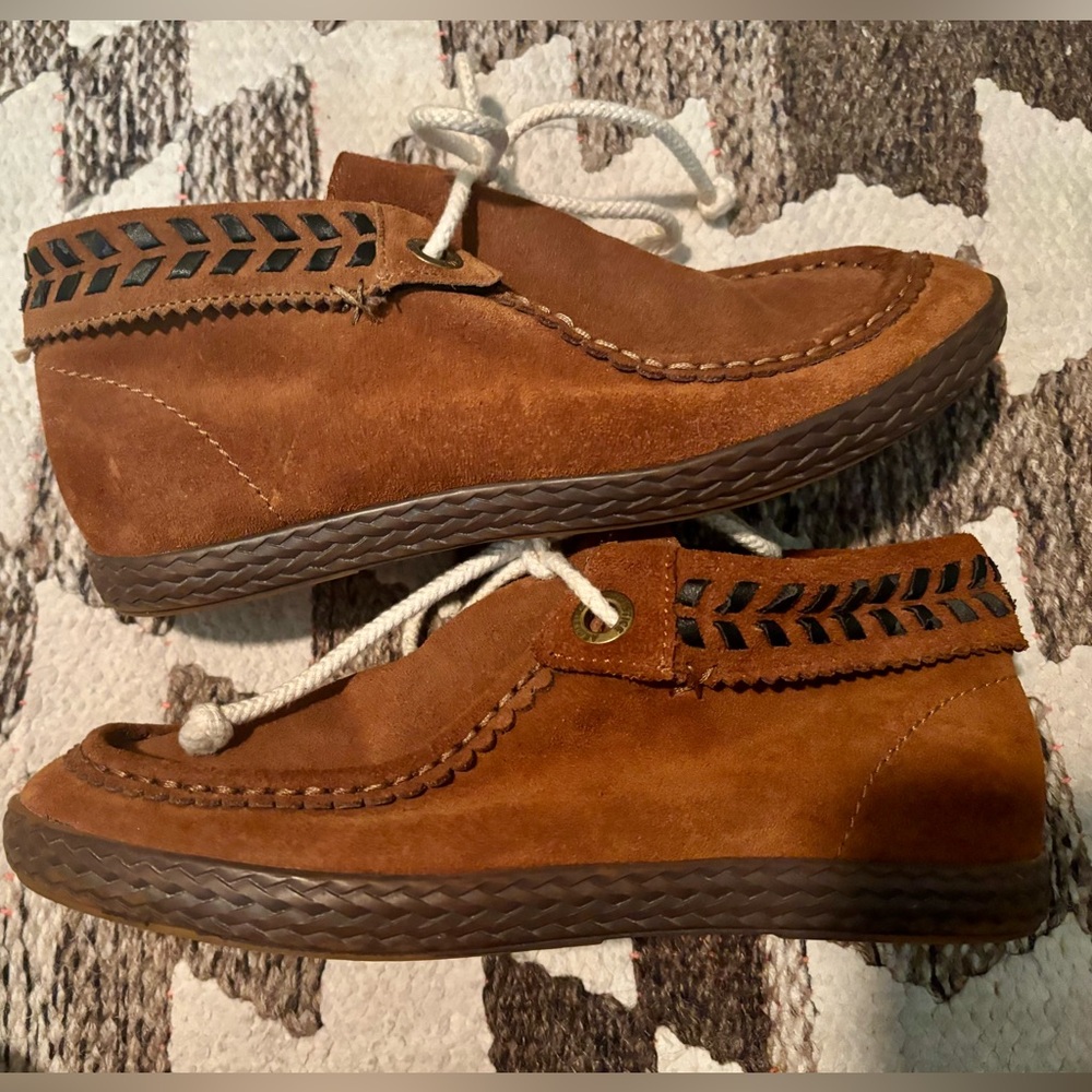Armistice Anthropologie Suede Chukka Moccasins France 37 6.5, 7 Like New